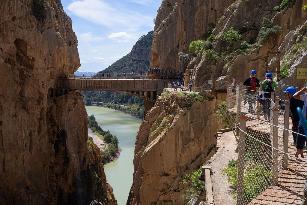 Caminito del Rey: Führung mit 1 Wasser und Shuttle