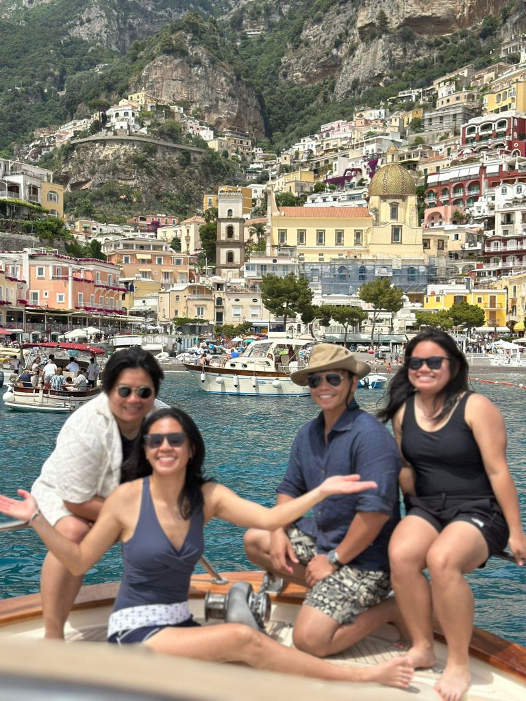 ab Sorrento: Positano und Amalfi Private Ganztagestour mit dem Boot