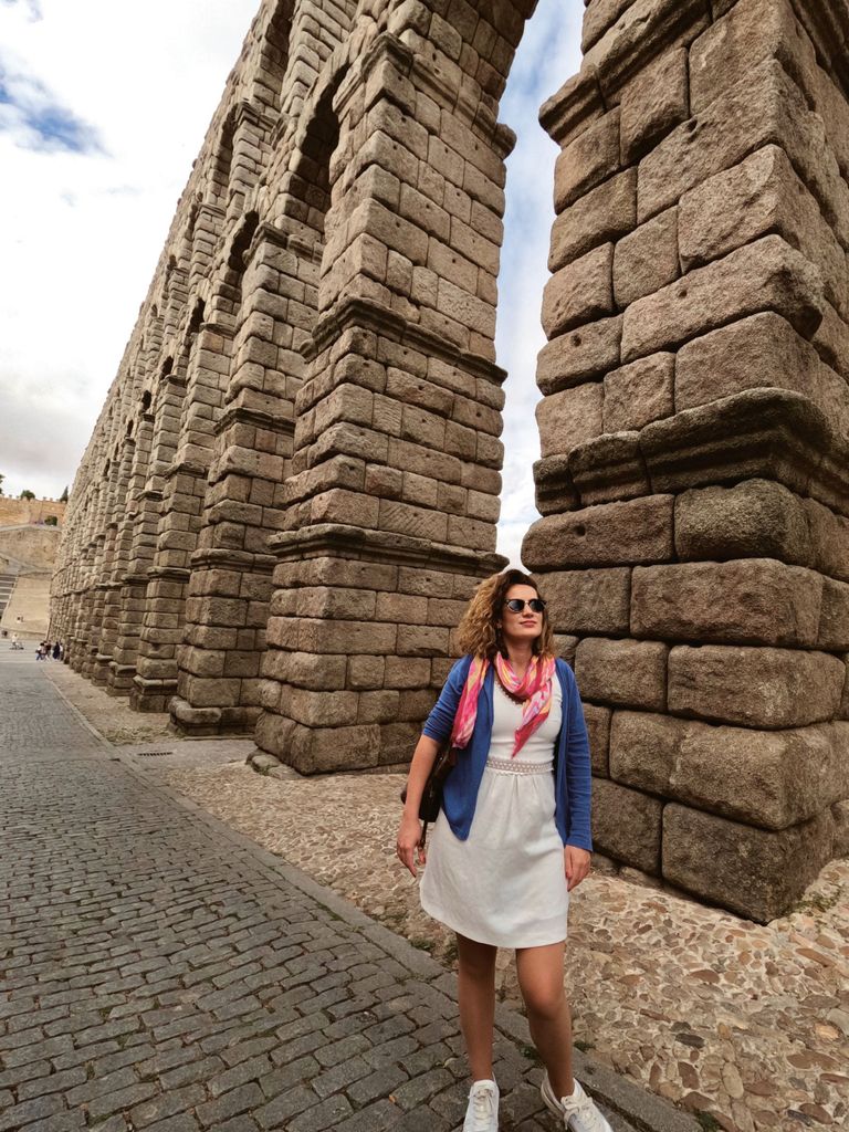 Ab Madrid: Segovia & Ávila in Kleingruppe: Alcázar & Mauern