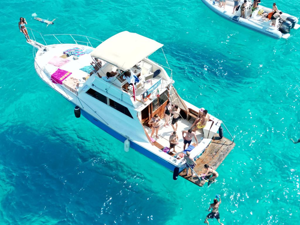 Ab Trapani: Favignana und Levanzo Yacht Tour mit Zwischenstopps