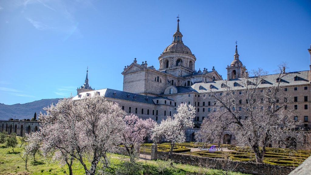 PRIVATE VIP-Tour: Kloster, Palast und Bibliothek von El Escorial