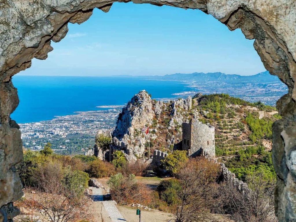 Limassol: Private Kyrenia-Tour – Burgen, Hafen & Abtei
