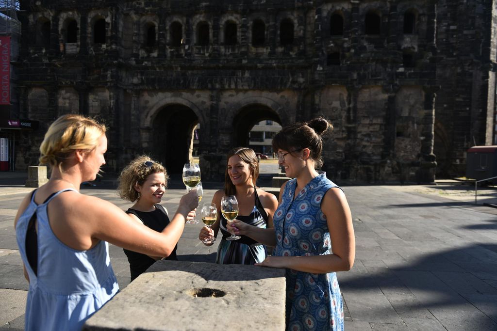 Trier: Moselwein trifft Geschichte - Weinrundgang mit Kellerbesuch