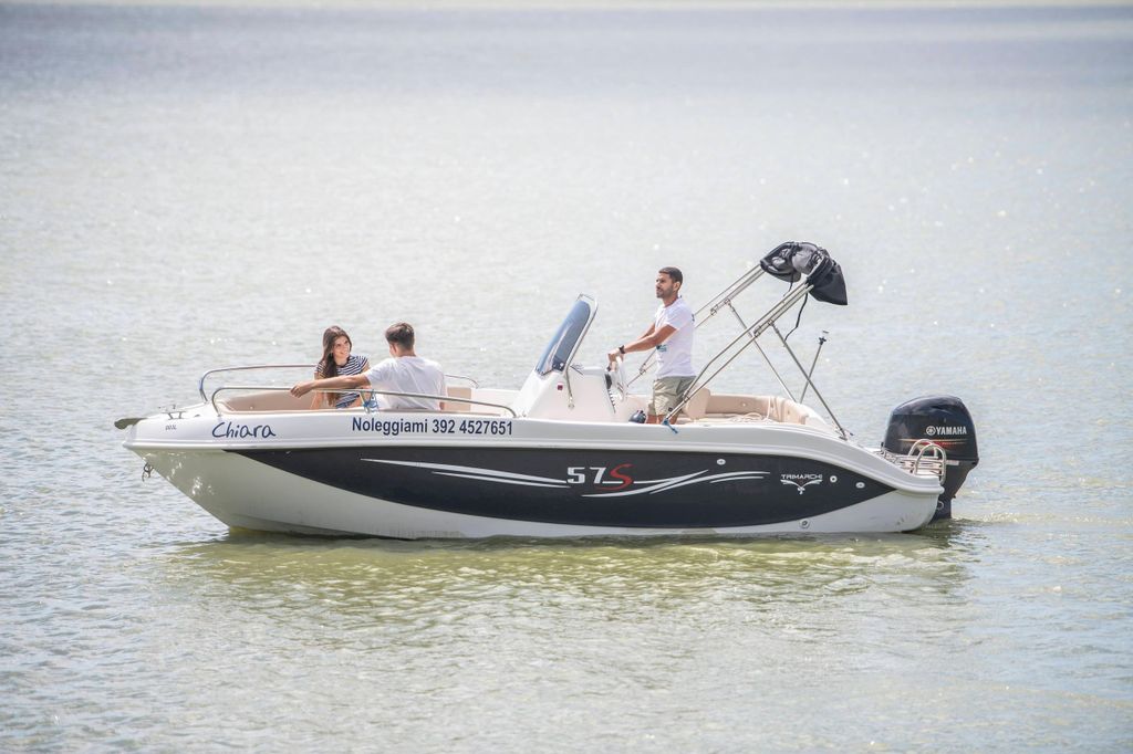 Trasimeno Escape: Private Kreuzfahrt mit Skipper und Aperitif