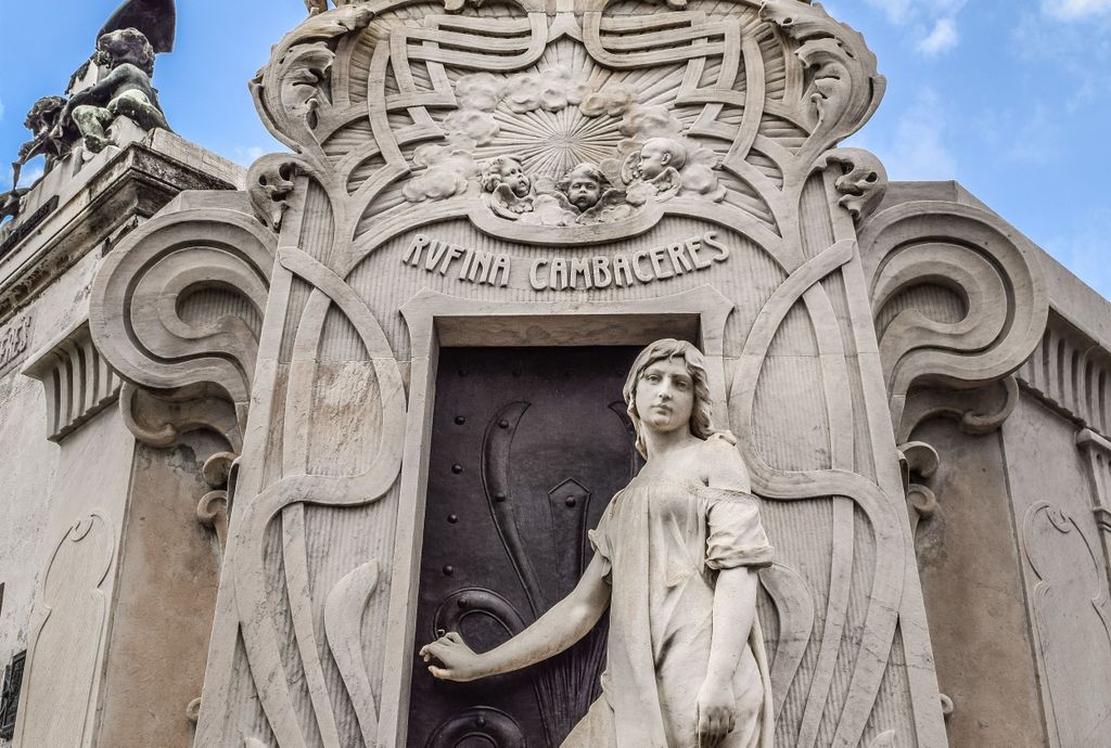 Buenos Aires: La Recoleta Cemetery Guided Tour auf Englisch