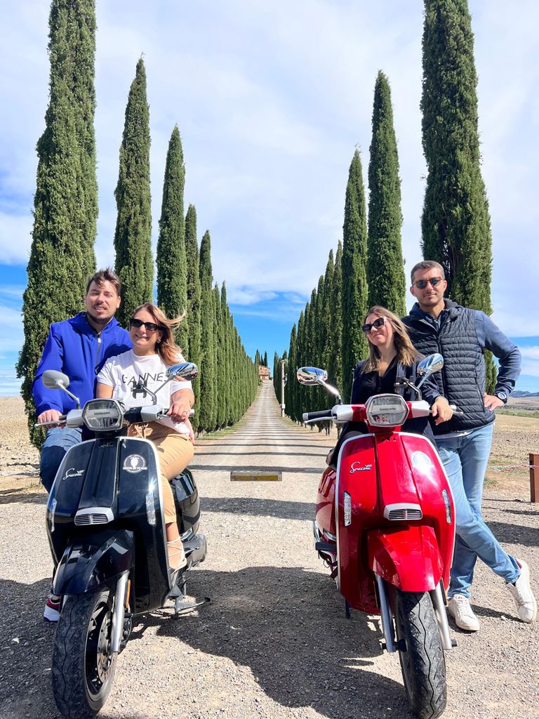 Val d'Orcia: Vespa-Tour mit toskanischem Mittagessen