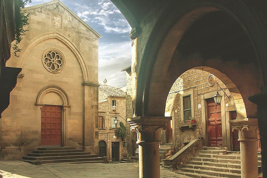Viterbo: Private Wandertour