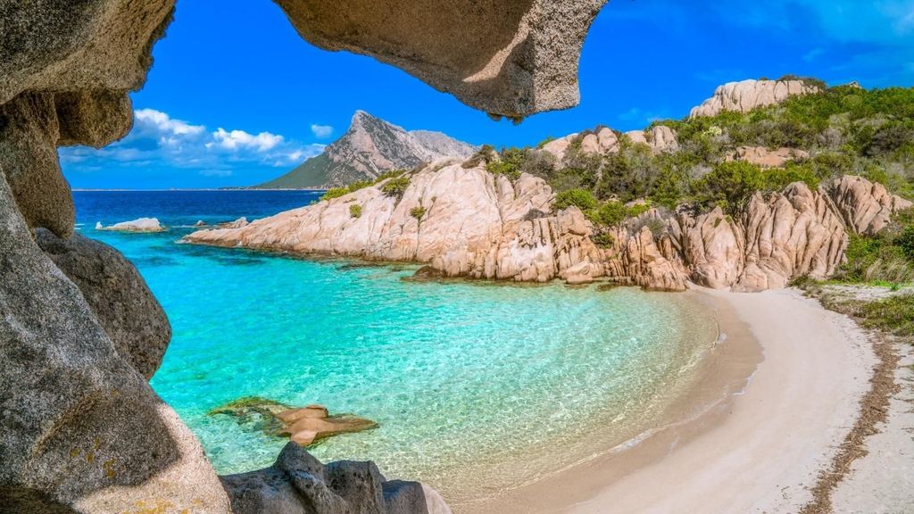 Golfo Aranci: Tavolara und Molara Schnorchel Tour mit dem Schlauchboot