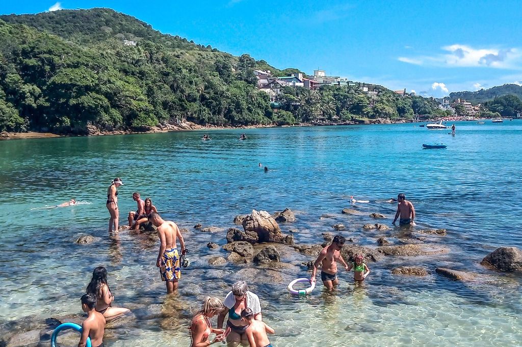 Praia de Bombinhas, 4 ilhas und Lagoinha