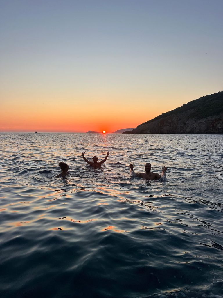 Azurblaues Paradies: Blaue Grotte und Kotor-Bucht-Bootstour