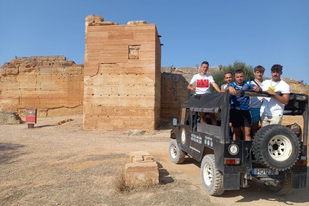 Albufeira Safari mit Erkundung von Dörfern, Kirchen, Burg und Bauernhof