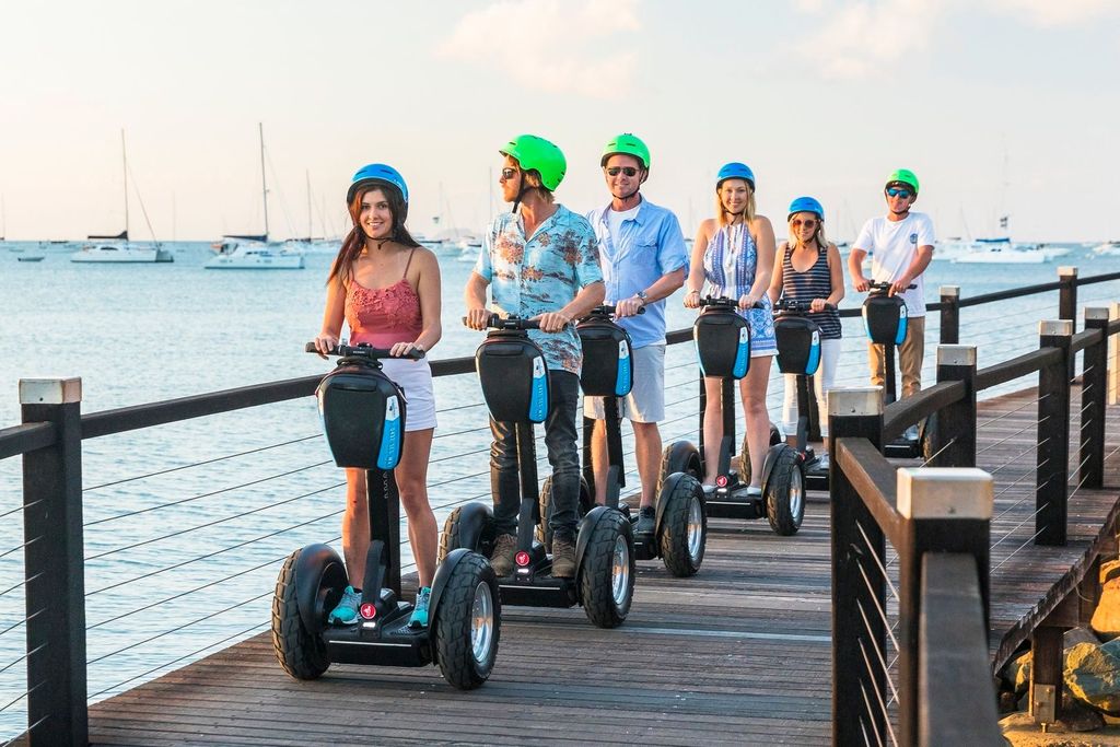Airlie Beach: 3-stündige Segway-Tour bei Sonnenuntergang mit Abendessen