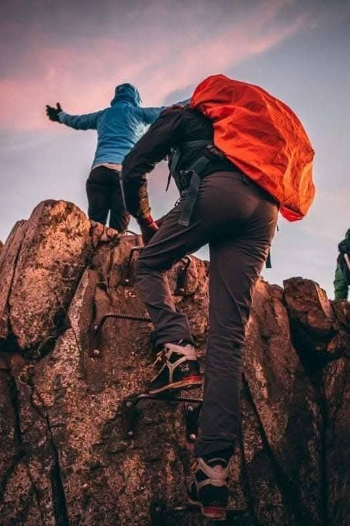 Nairobi: 4-tägige Mount-Kenya-Wanderung mit Unterkunft