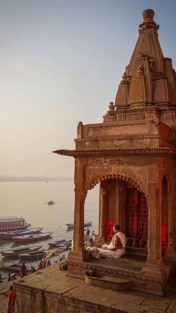 Varanasi: Spaziergang zu den alten Ghats mit ortskundigem Guide