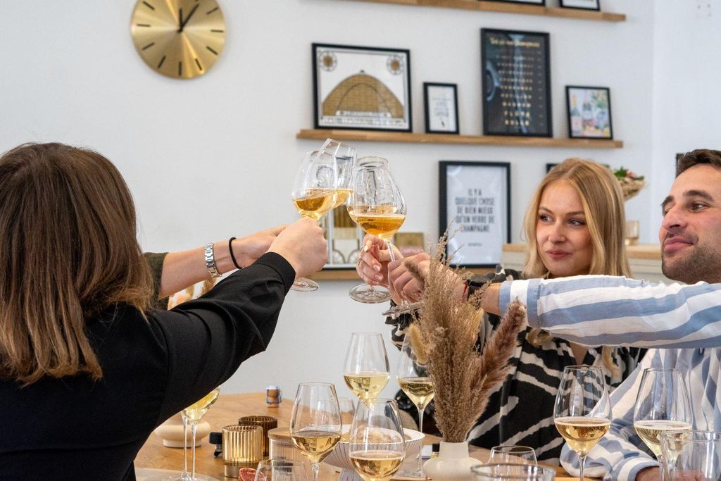 Reims: Champagner-Verkostung am Morgen mit einem lokalen Experten