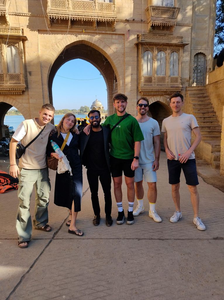 Rundgang durch Jaisalmer: Ein Spaziergang durch Zeit und Kultur