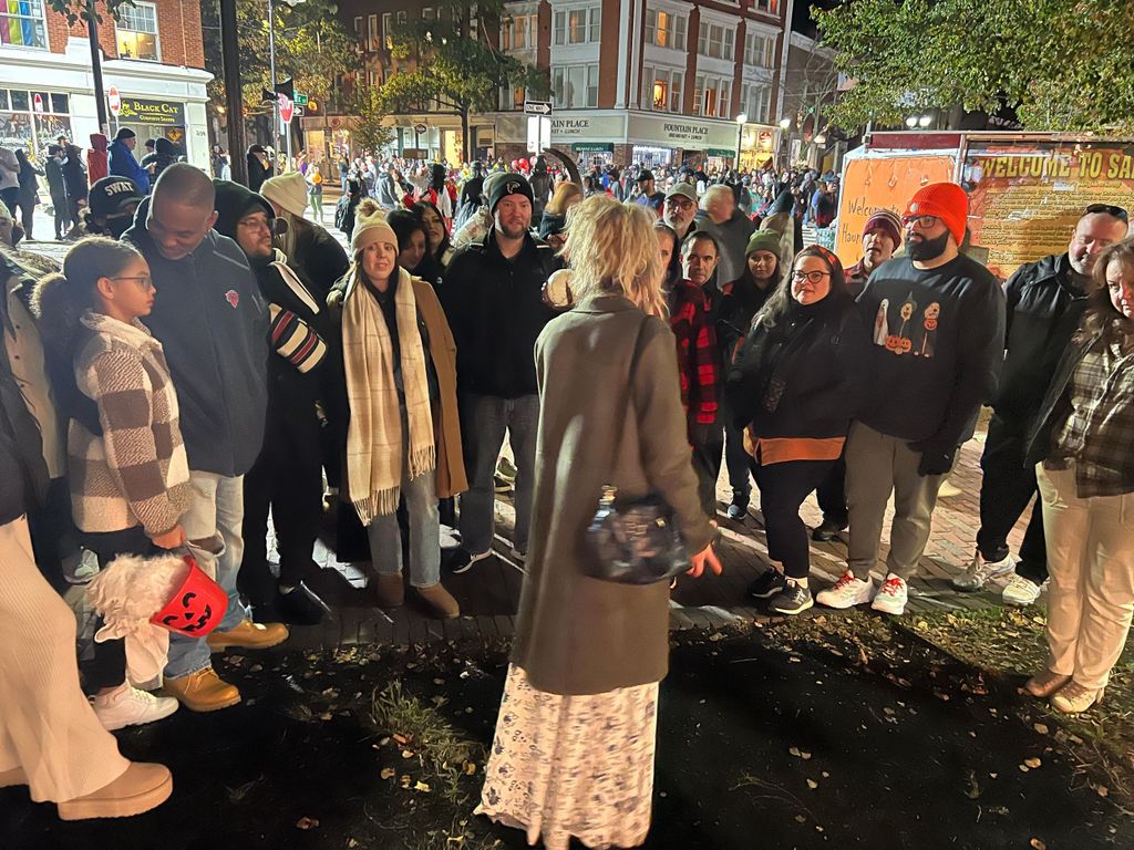 Salem: Rundgang durch die Geschichte des Hexenprozesses und die Salemer Geister