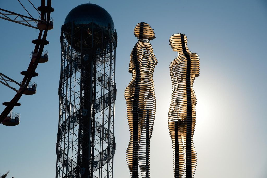 4-tägige Tour durch Westgeorgien, Höhlen, Klöster und Canyons.