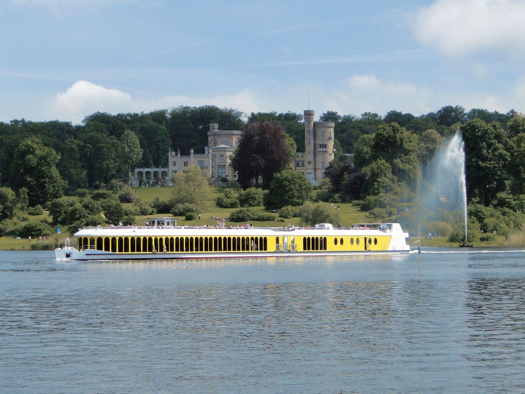 Potsdam mit dem Boot: Inselrundfahrt