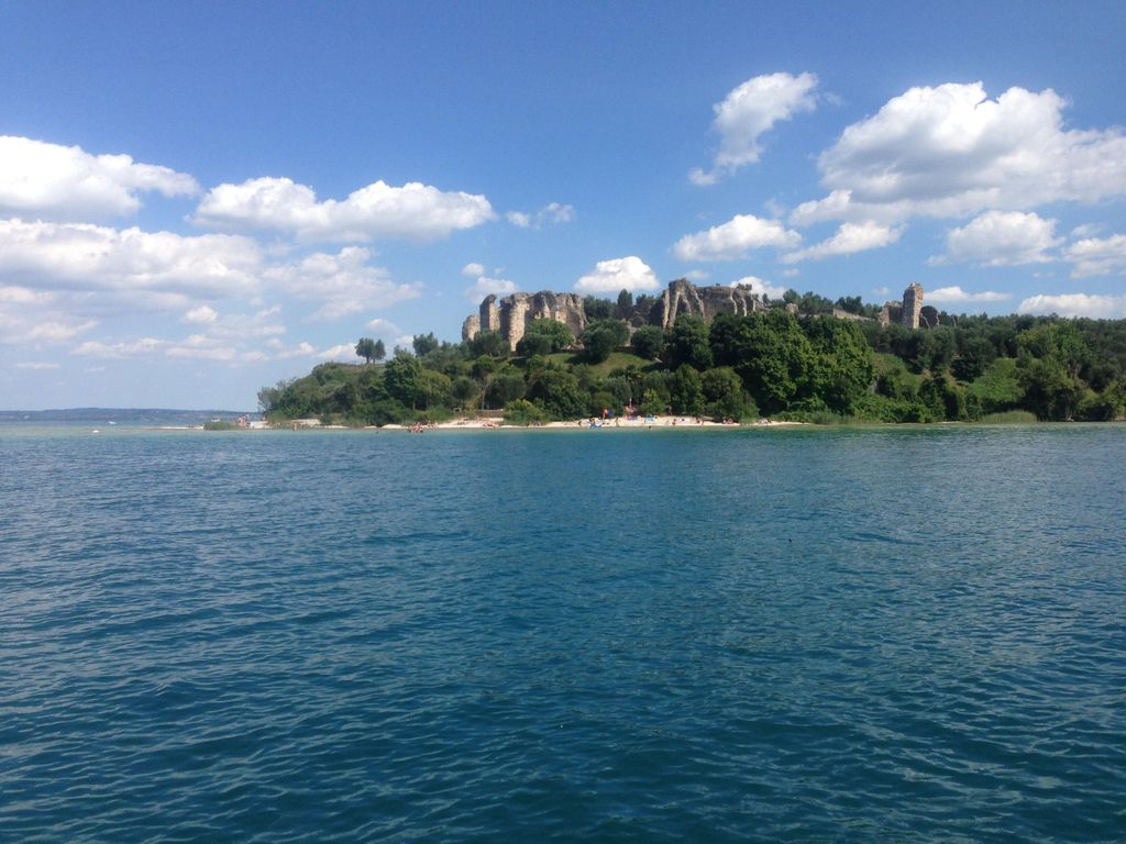 Desenzano: 1-stündige Bootstour am Nachmittag nach Sirmione