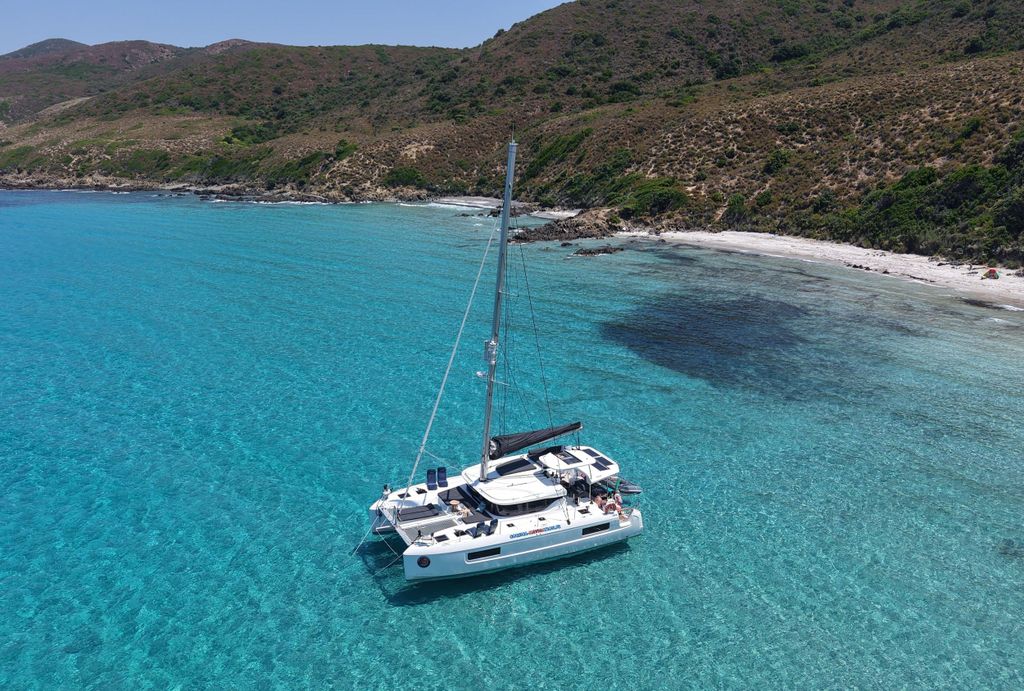 L'Île-Rousse Korsika Katamaranausflug: Tag in der Wüste von Agriates