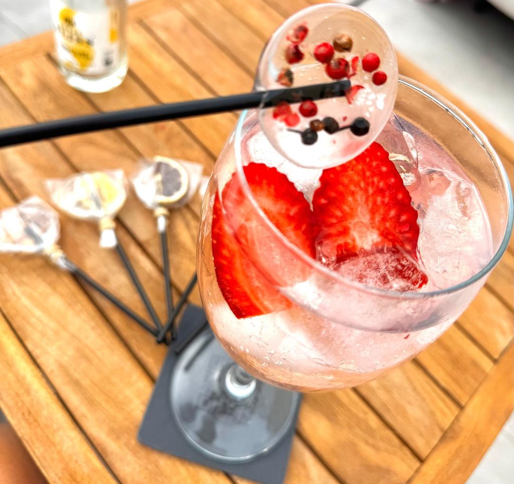 Santa Pola: Gin-Tonic-Verkostung und Segeltörn bei Sonnenuntergang