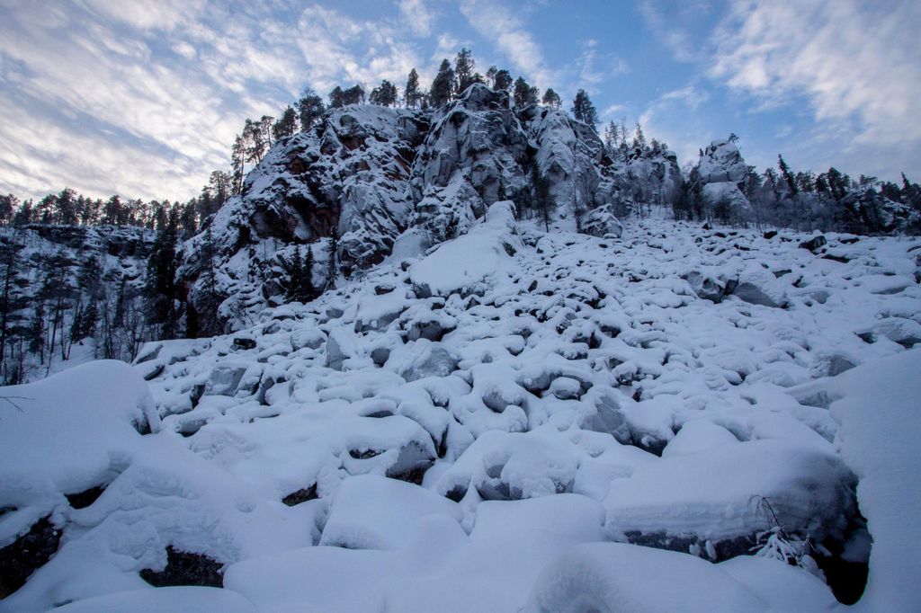 Rovaniemi: Tagestour zur Korouoma-Schlucht und Rentierfarm