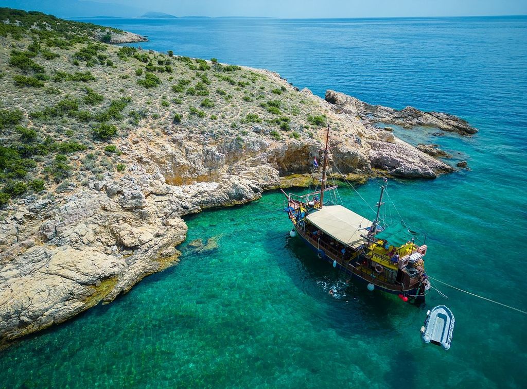 Krk: Halbtagestour mit Inselrundfahrt und Schwimmen
