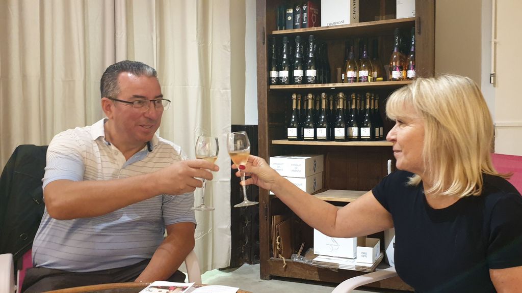 Reims: Private Tagestour zu kleinen Champagnerproduzenten