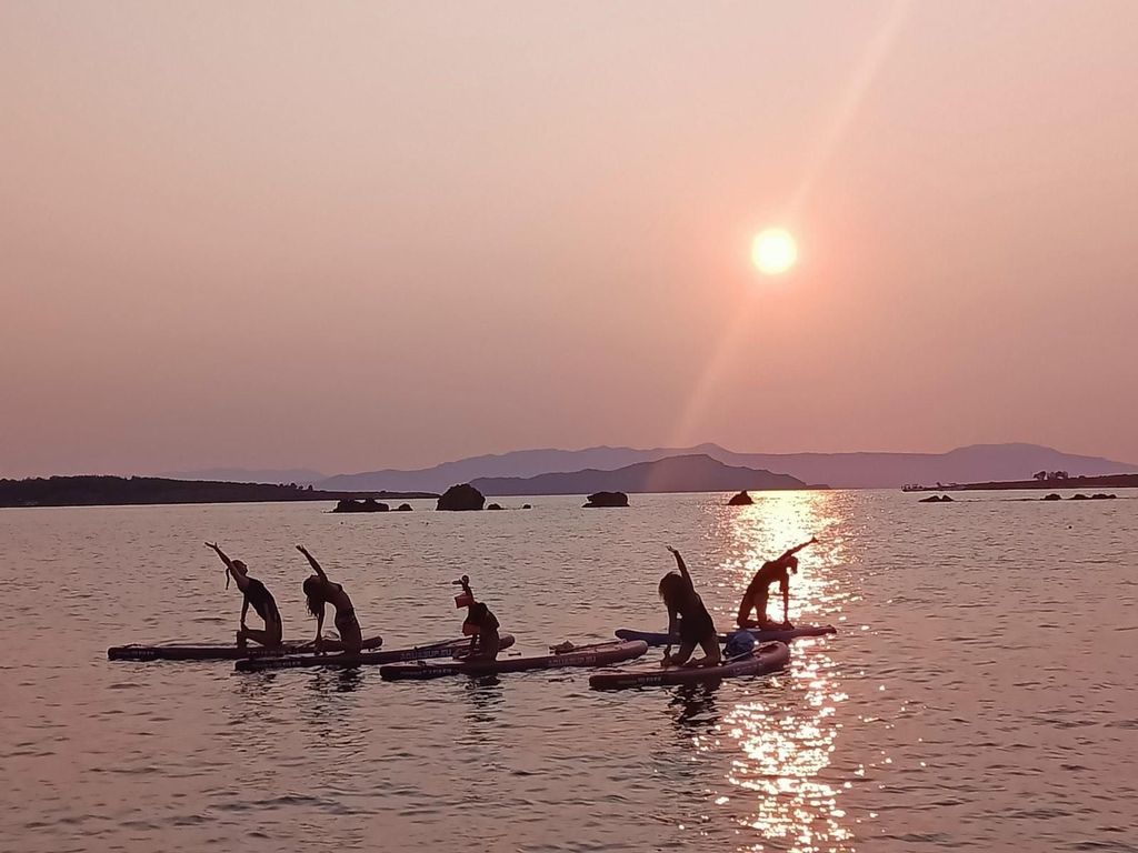 Chania: Stand-up-Paddleboard-Pilates am Morgen oder Abend
