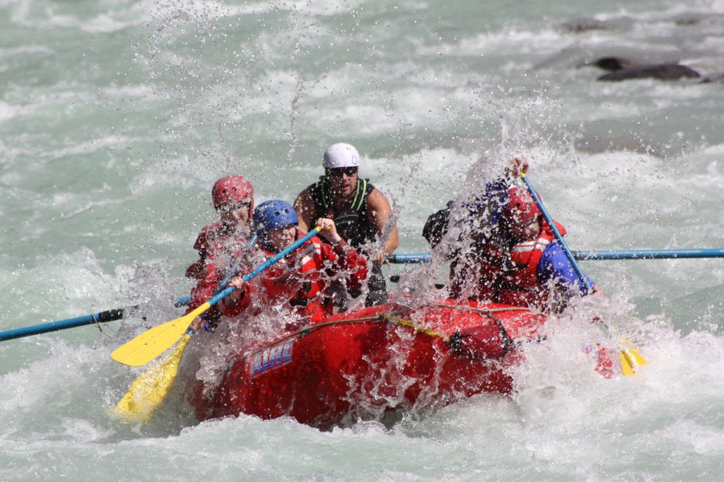Sunwapta Challenge Wildwasser-Rafting in Jasper