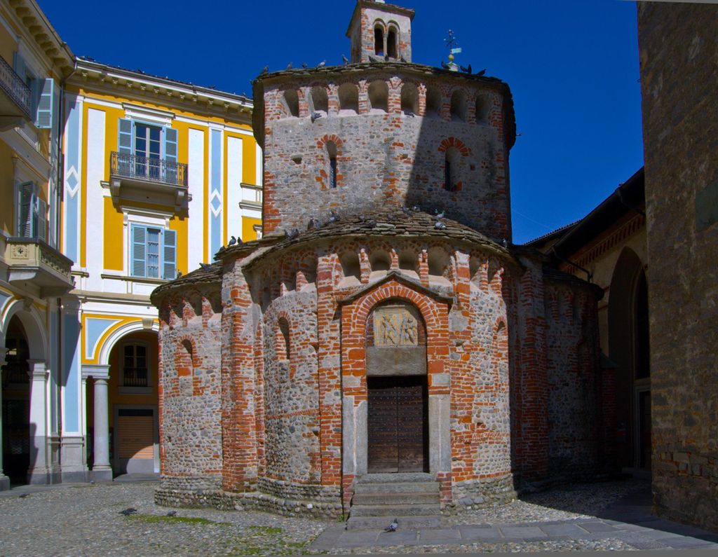 Biella: Geführter Rundgang mit Eintritt in die Kathedrale