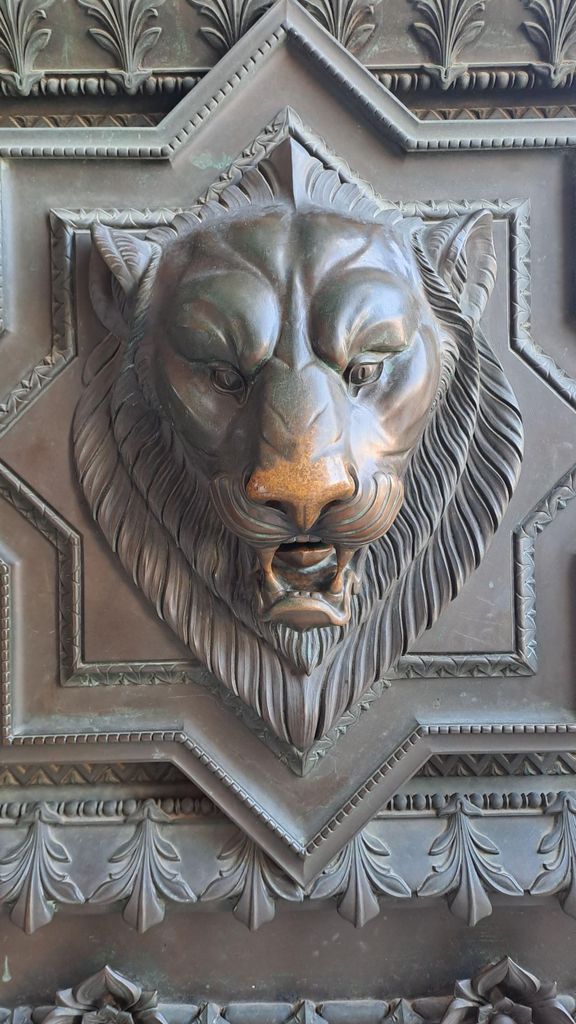 Big traboules in Little Lyon: private Tour