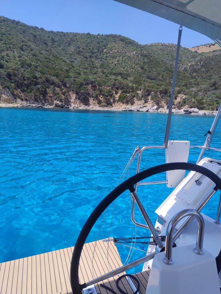 Villasimius: Öko-Segeln in kleinen Gruppen mit Verkostung typischer Produkte