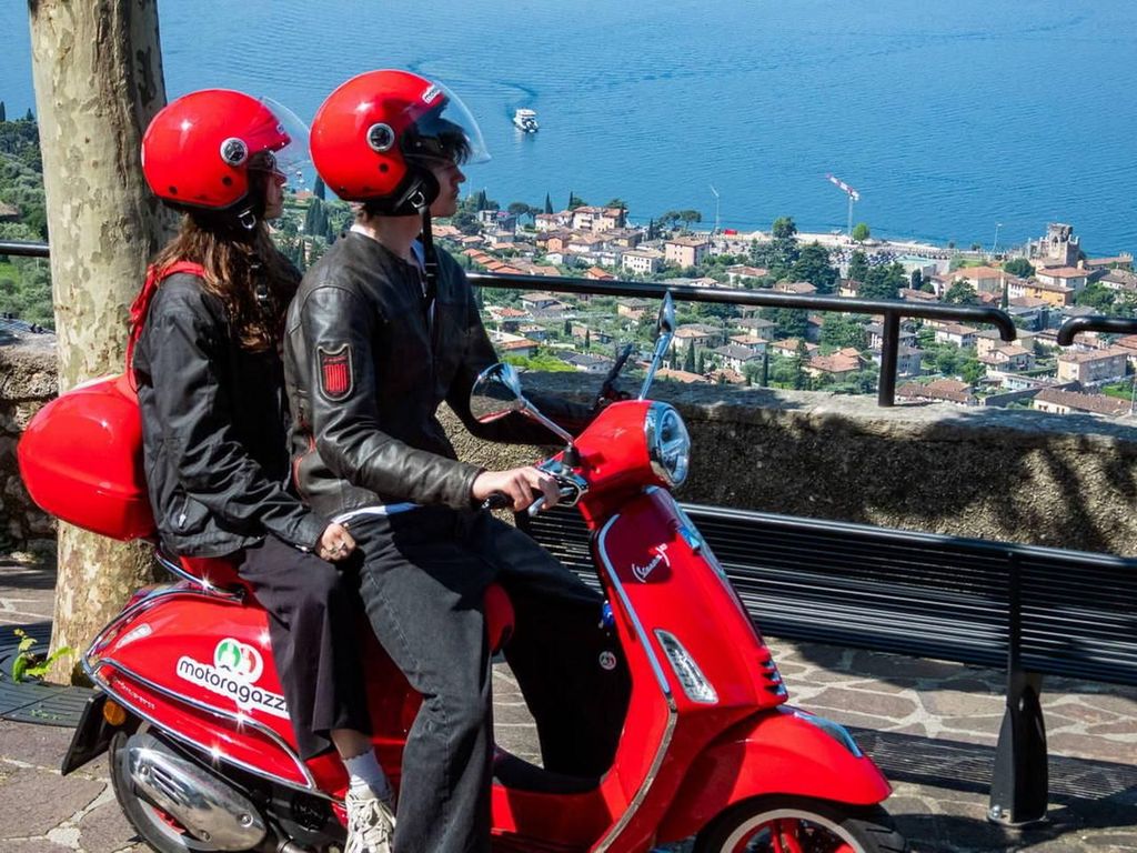 Peschiera del Garda: Vespa-Tour auf eigene Faust am Gardasee