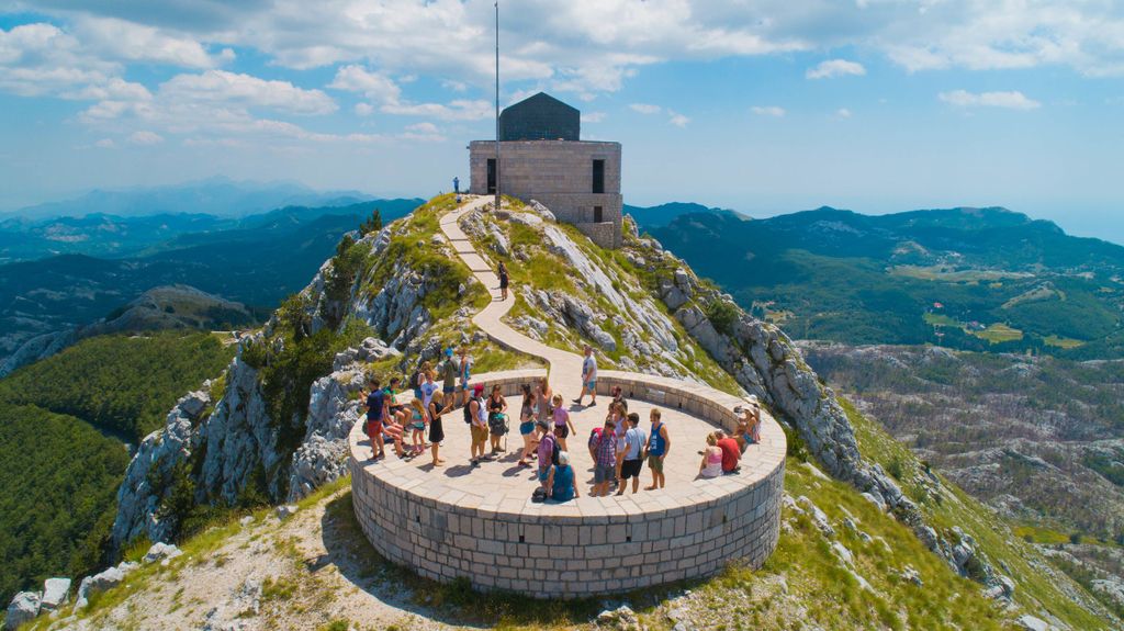 Montenegro: Ganztagestour zum Lovcen-Nationalpark & mehr