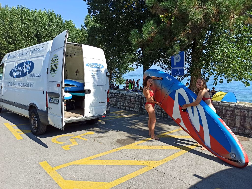 Slowenien: Stand-Up-Paddleboard-Verleih an der Küste