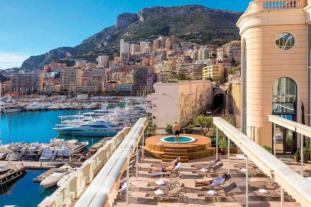 Monaco: ab Mailand, Private Guided Tour.