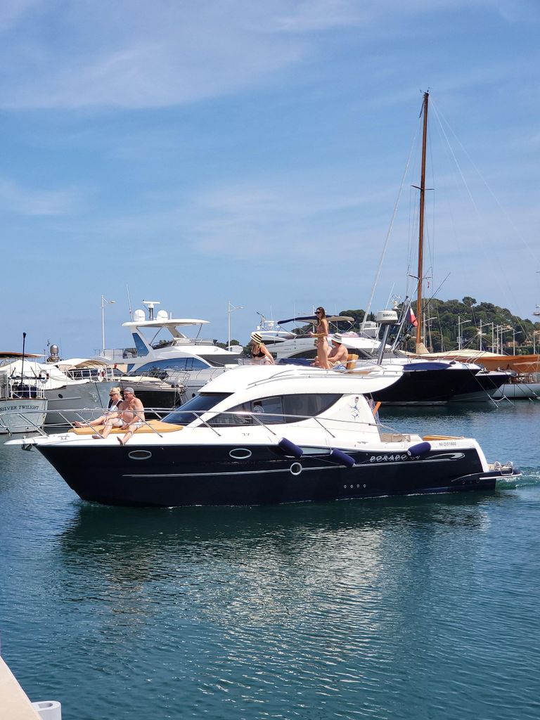 Ab Cap Ferrat: Premium-Bootstour an der Côte d'Azur mit Schwimmen