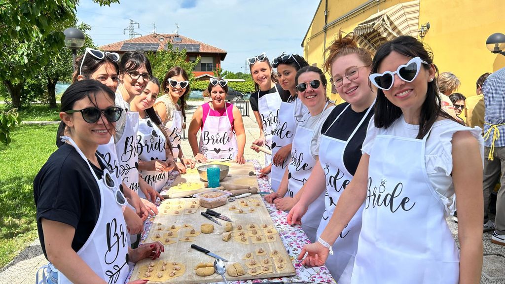 Bologna: Traditionelle Bologneser Pasta mit Essen