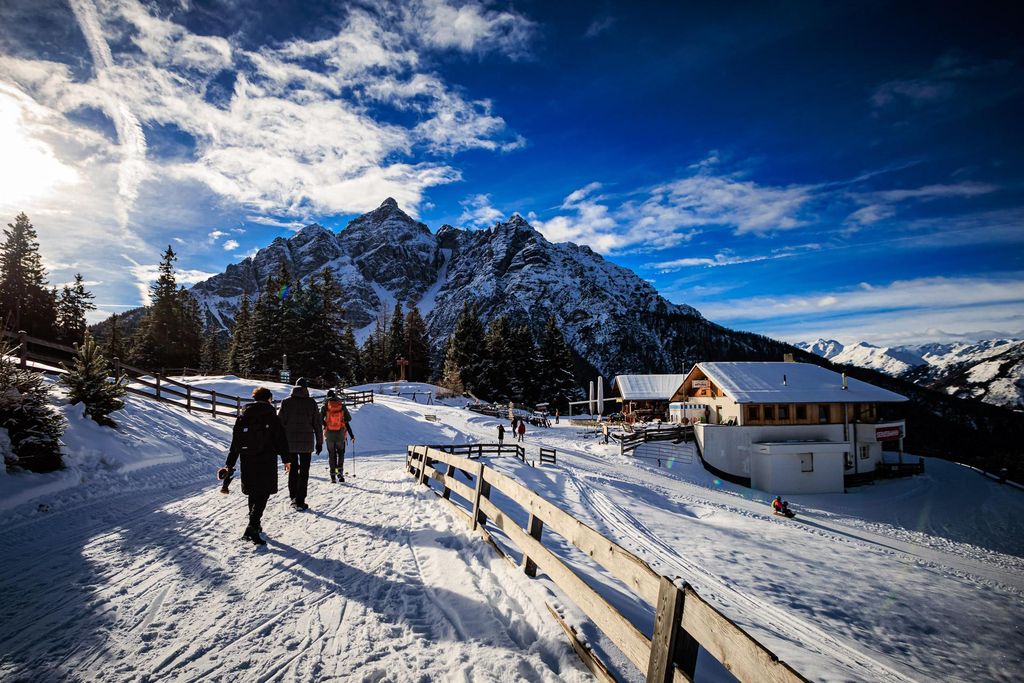 Stubaital: Schneeschuh-Wanderung aufs Waldraster Jöchl