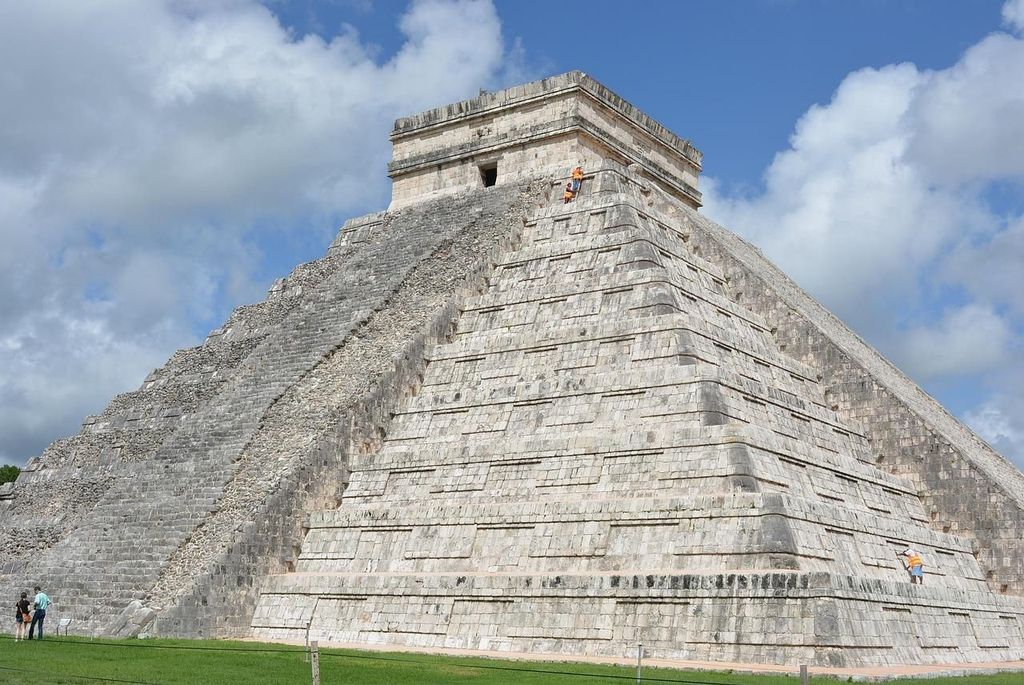 Von Mérida aus: Chichén Itzá, Cenote und Izamal, Pueblo Mágico mit Mittagessen