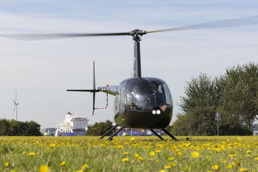 Lelystad: Private Hubschrauber Tulpen Tour ab Lelystad
