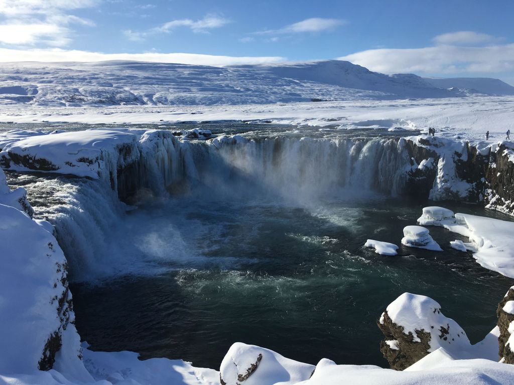 Von Akureyri aus: Lake Myvatn und Godafoss Guided Tour