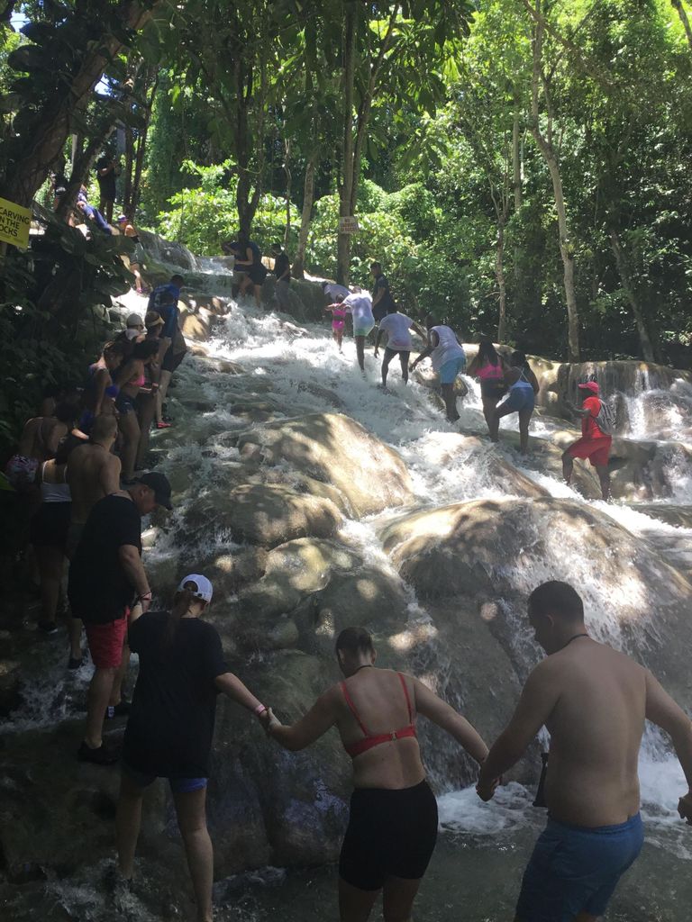 Falmouth: Dunn's River Falls Tour mit Blue Hole