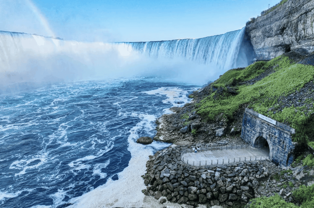 Niagara Parks: Falls Tunnel Experience & Eintritt zum Kraftwerk