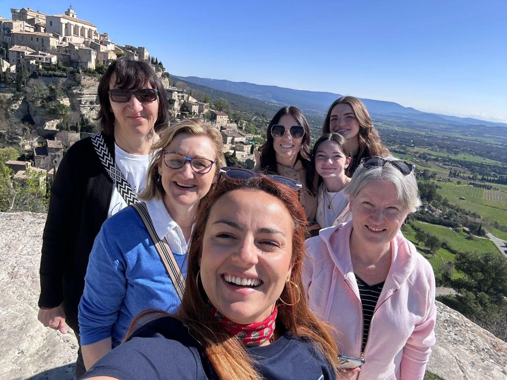 Avignon: Ganztagestour zu den Weinen von Châteauneuf-du-Pape und in den Luberon