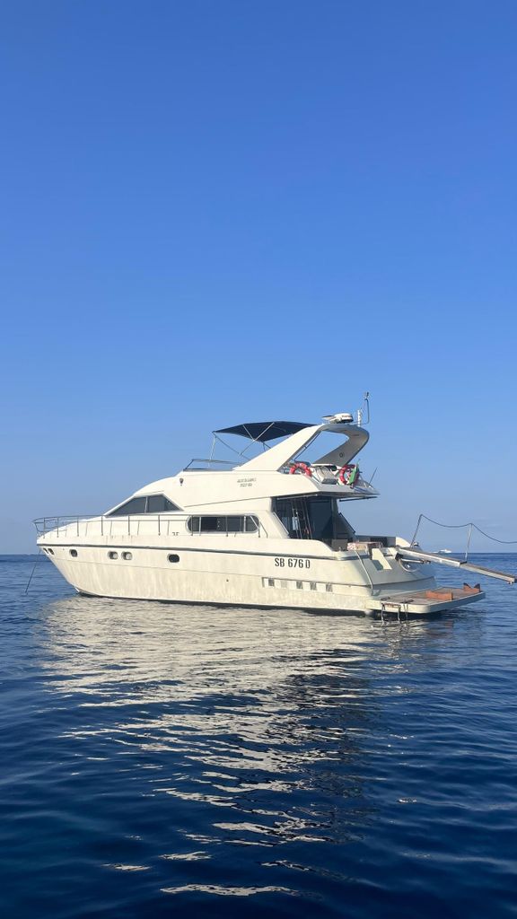 Tour zu den Äolischen Inseln ab Milazzo mit dem Motorboot