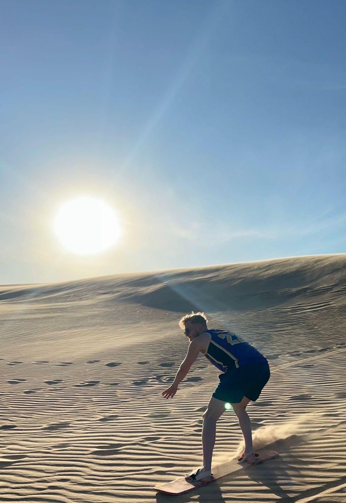 Santa Cruz: Sandboarding in Lomas de Arena