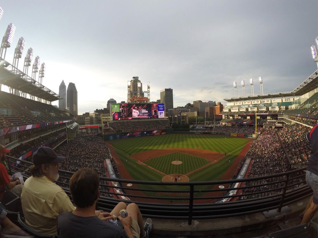 Cleveland Guardians Baseballspiel im Progressive Field
